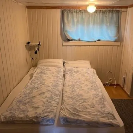 Holiday home Lofoten, Sjarmerende Leilighet I Havkanten.